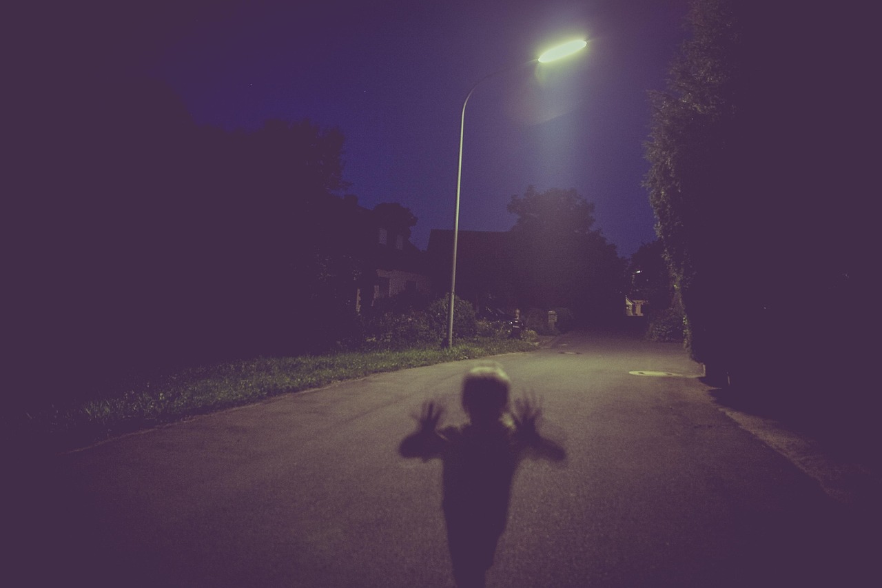 群尸玩過界電影，超越生死界限的瘋狂冒險之旅