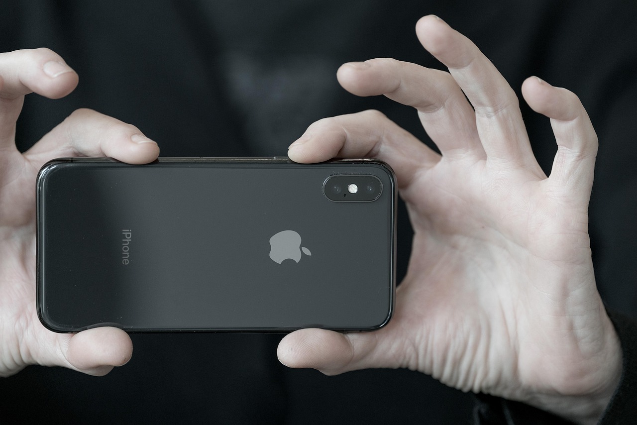 iPhone X最新售價揭秘，市場走勢與消費(fèi)者反應(yīng)分析