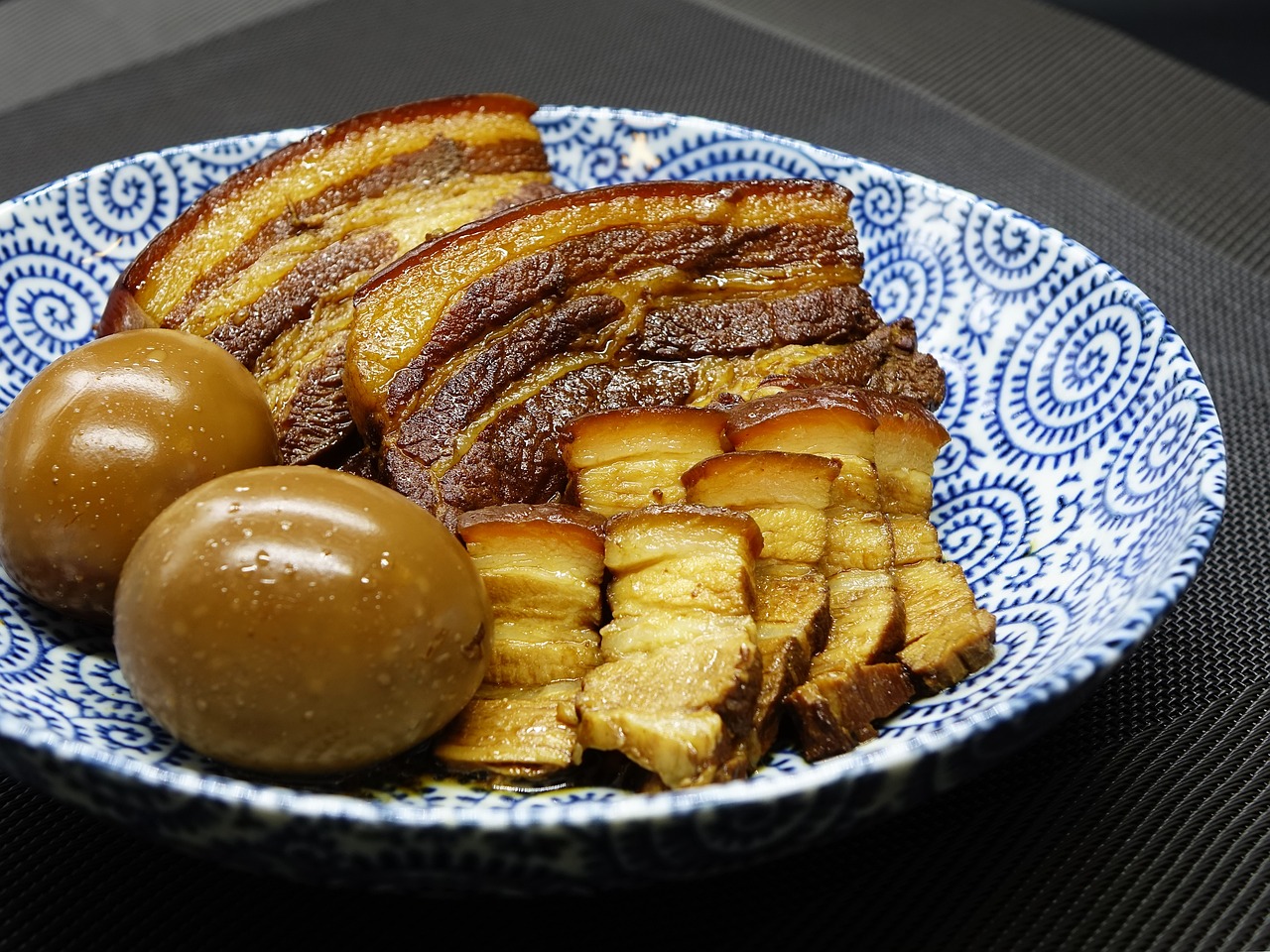 深度解析花膠市場(chǎng)現(xiàn)狀與價(jià)格因素，花膠價(jià)格究竟多少錢一斤？